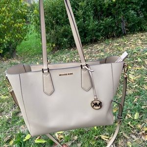 micheal kors tote